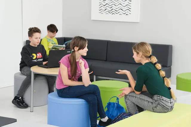 Sittepuff lys blå Ø50 x H45 cm 