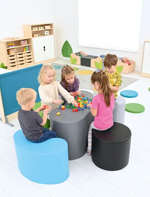 Linne puffsett med bord 6 deler 