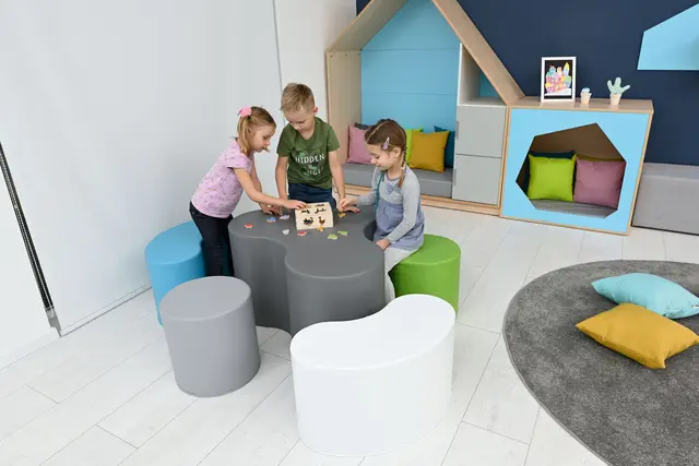 Linne puffsett med bord 6 deler 