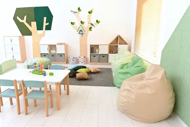 Tre veggdekorasjon B135 x H240 cm 