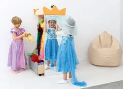 Fantasi utkledningsvogn B74 x D57 x H137 cm