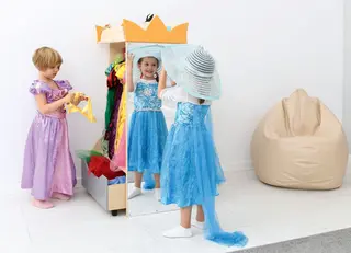 Fantasi utkledningsvogn B74 x D57 x H137 cm