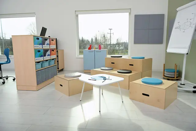 Moddi podie B60 x D60 x H30 cm 