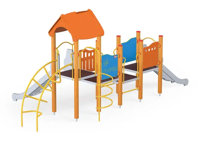 Lekeapparat Tower 12  med trestolper L647 x B371 x H295 cm 