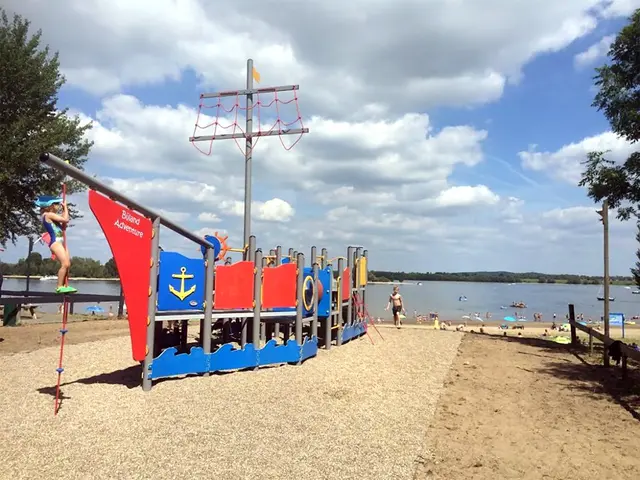 Colombus' skip L:1217 x B458 x H551 cm 