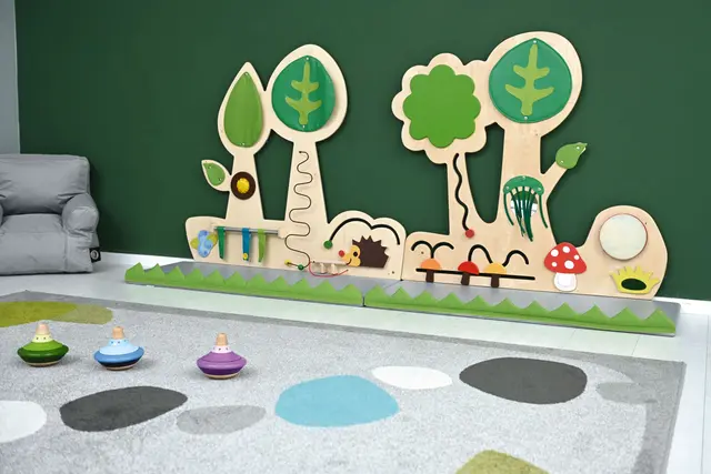 Skog motorikktavle I B131 x H118 cm 