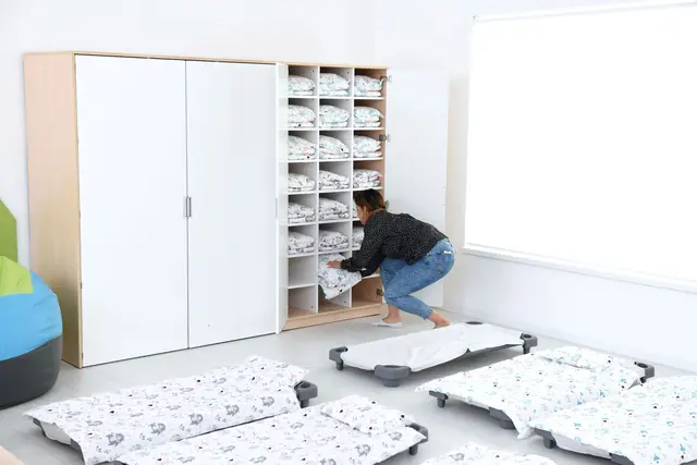 Fix sengetøyskap bjørk B98 x D70 x H188 cm 