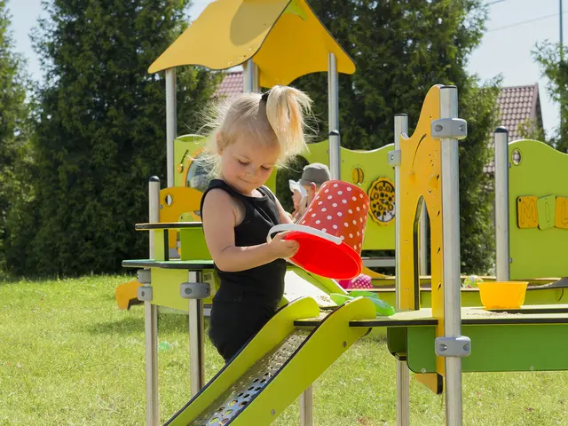 Milo sandbord 1 L132 x B126 x H89 cm 