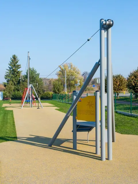 Taubane i stål L2400 x B305 x H350 cm 