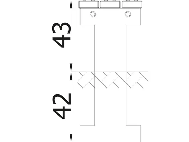 Trebenk på betongramme L180 x B 38 x H43 cm 