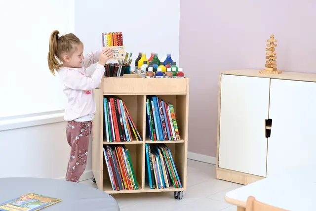 Hedda bokvogn B68 x D60 x H87 cm 