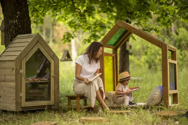 Terra bokhylle L79 x B56 x H128 cm 