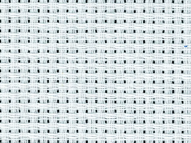 Aidastoff grovt hvit B60 cm, 24,5 stikk/10 cm 