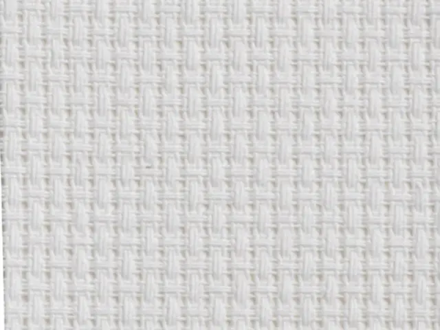 Aidastoff fint perlehvit B85 cm, 44 stikk/10 cm 