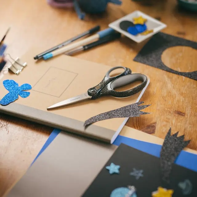 Fiskars skolesaks L18 cm 