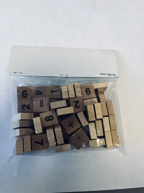 Trebrikker tall og symboler 50 stk 