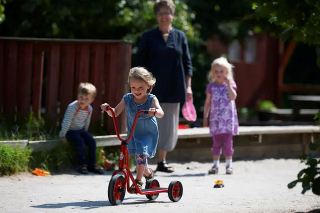 Mini Viking sparkesykkel med to bakhjul 2-4 år 