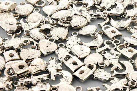 Sølvperler charm mix 200 stk 