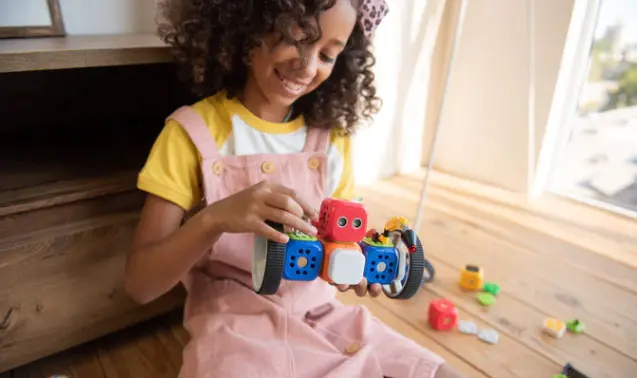 Sphero Bolt robotball 