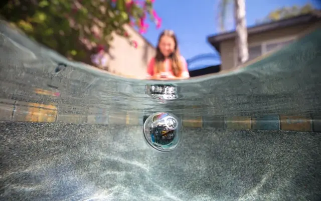 Sphero Bolt robotball 