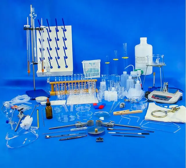 Laboratorieglass og utstyr 162 deler 