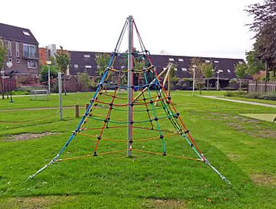 Klatrenett pyramide L235 x B235 x H300 cm 