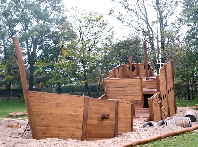 Core skipsvrak piratskip Installeres i 2 deler, for- og akterdel 