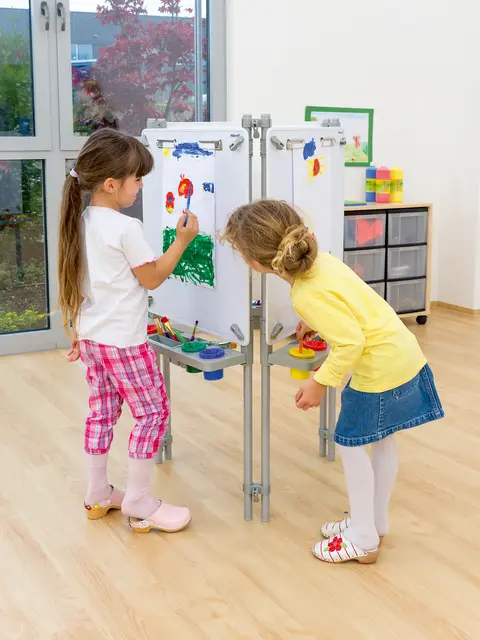 Staffeli tresidig B57 x D58 x H129 cm 