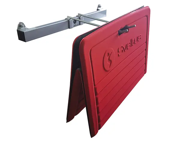 Veggoppheng til treningsmatte Justerbar opphengsbredde: 4-62 cm 