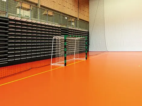 Sperrenett  3 mm sort 10 cm masker 