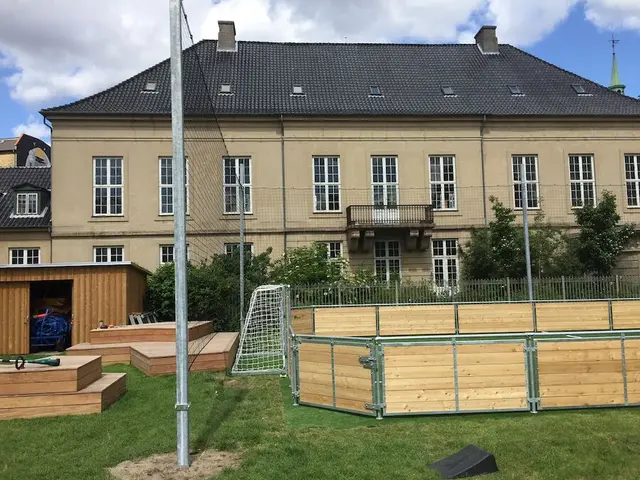 Stolpe til sperrenett 6 meter L10 x B10 x H600 cm 