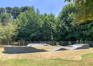 Pumptrack 53 m L1846 x B1685 x H89 cm