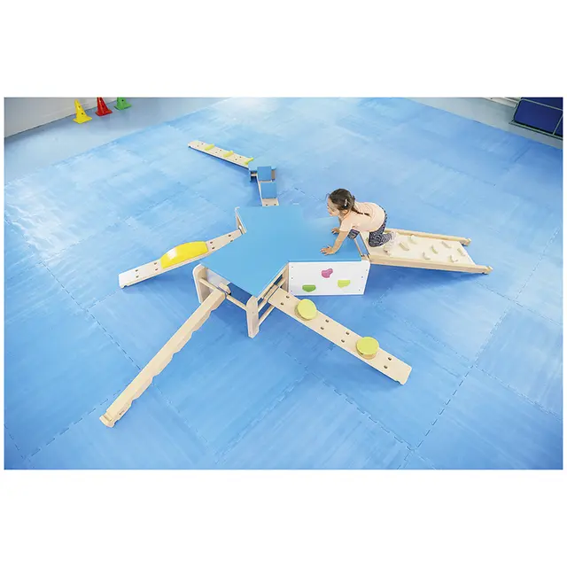 Actigym Y-plattform L136 x B107 x  H43 cm 