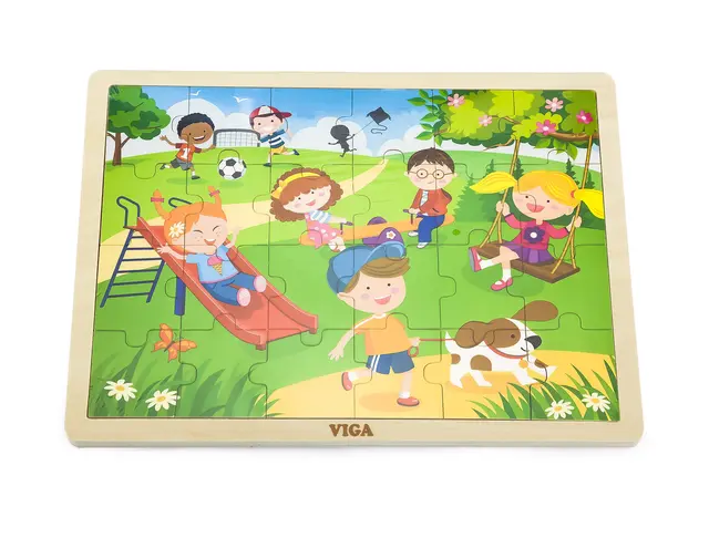 Puslespill lek gjennom året 24 brikker, 4 stk 