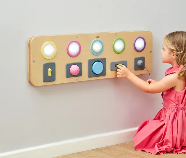 Lysende aktivitetstavle B80 x D4 x H25 cm 