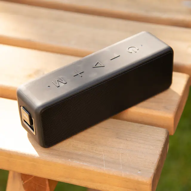 Høyttaler med bluetooth L19 x B5 x H6 cm 