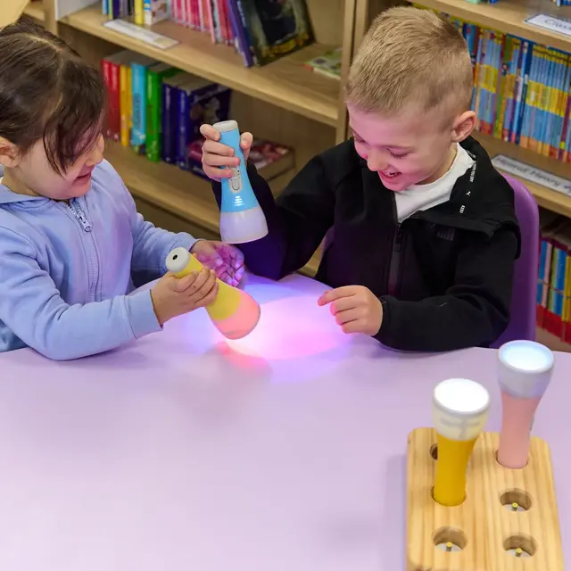 Fargeskiftende lommelykter 6 stk 