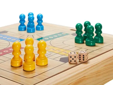 Sjakkbord med vendbar spillplate L69 x B69 x H67 cm 