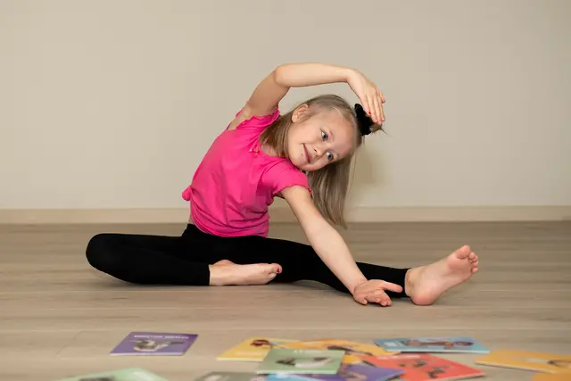 Yoga for barn 2 16 kort 