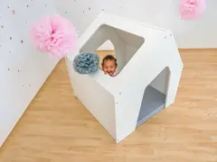 Educasa lekehus hvit B100 x D100 x H112 cm