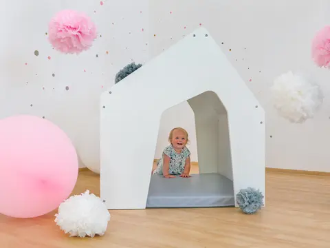 Educasa lekehus hvit B100 x D100 x H112 cm 