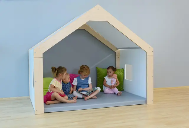 Educasa drømmehus B186 x D123 x H155 cm 