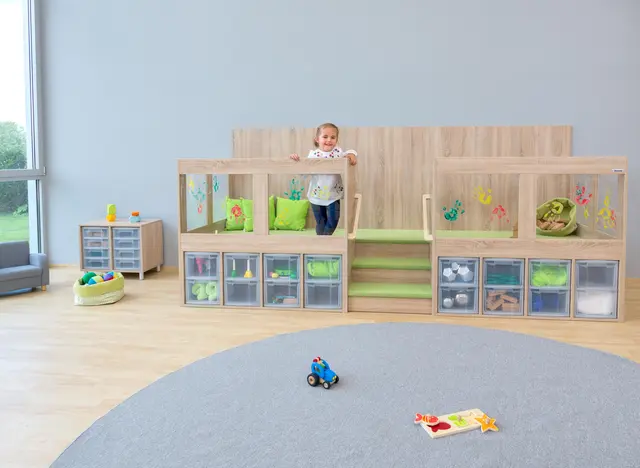 Educasa lekeplatå med oppbevaring B330 x D117 x H147 cm 