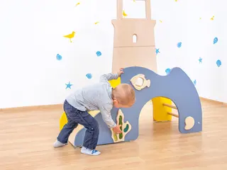 Educasa fyrtårnsklie B119 x D57 x H140 cm