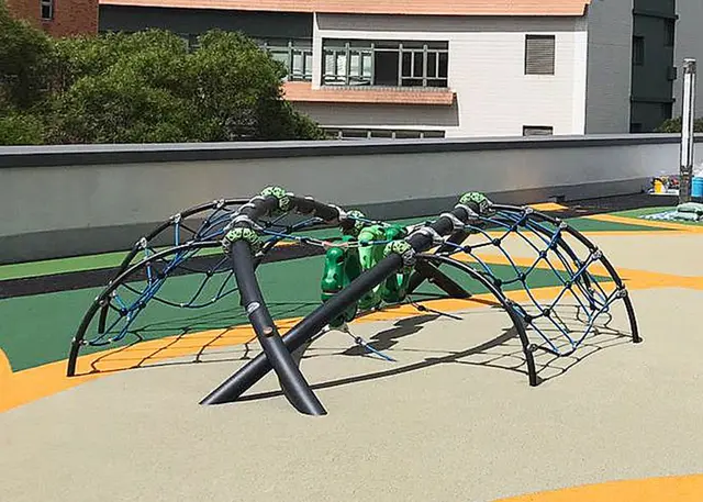 Adventure Game Station 107 L530 x B380 x H120 cm 