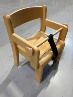 Marius stol med armlener og bøyle bøk H22 cm