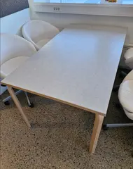 Albert bord med støydempende linoleum L180 x B90 x H72 cm