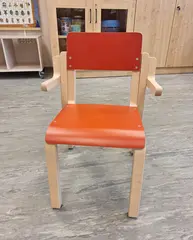 Maia stol med amlener for oppheng r&#248;d H31 cm