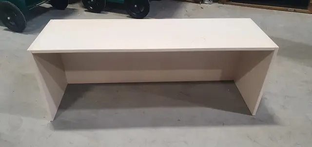 Benk B129 x D37 x H46 cm 