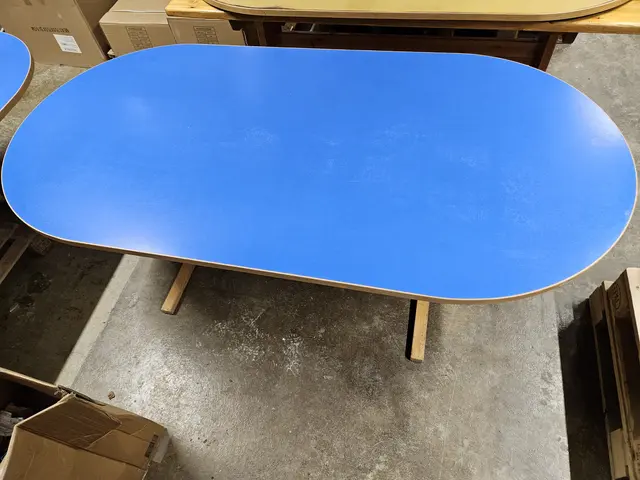 Lyddempende bord L120 x B100 x H71 cm 